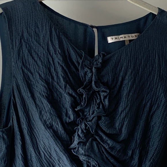 Trina Turk silk sleeveless blouse - Picture 2 of 3